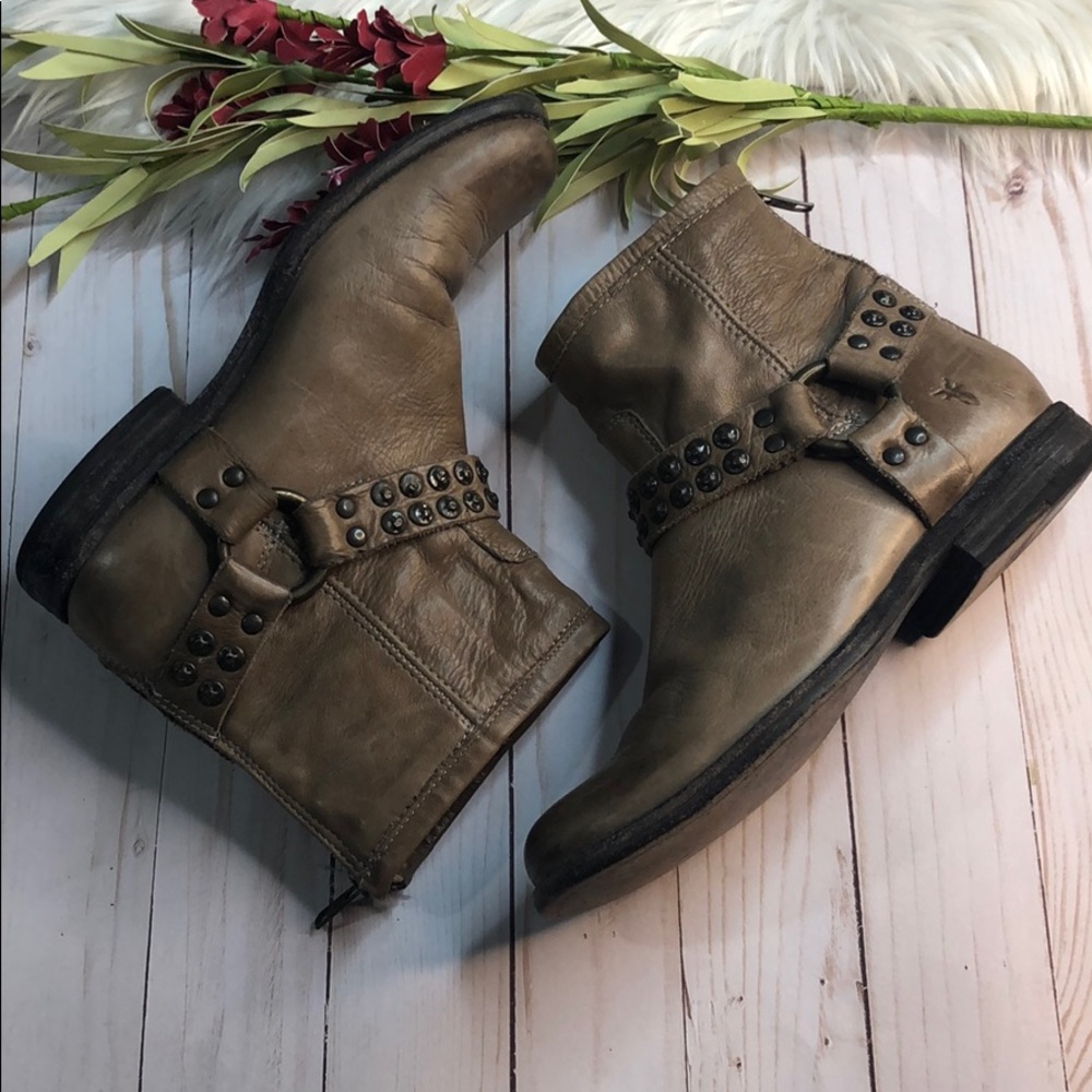 Frye Phillip studded harness ankle boot size 7